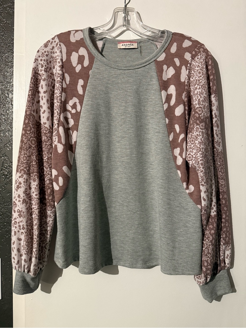 Andree Gray & Mauve Animal-Print Raglan Sleeve Top